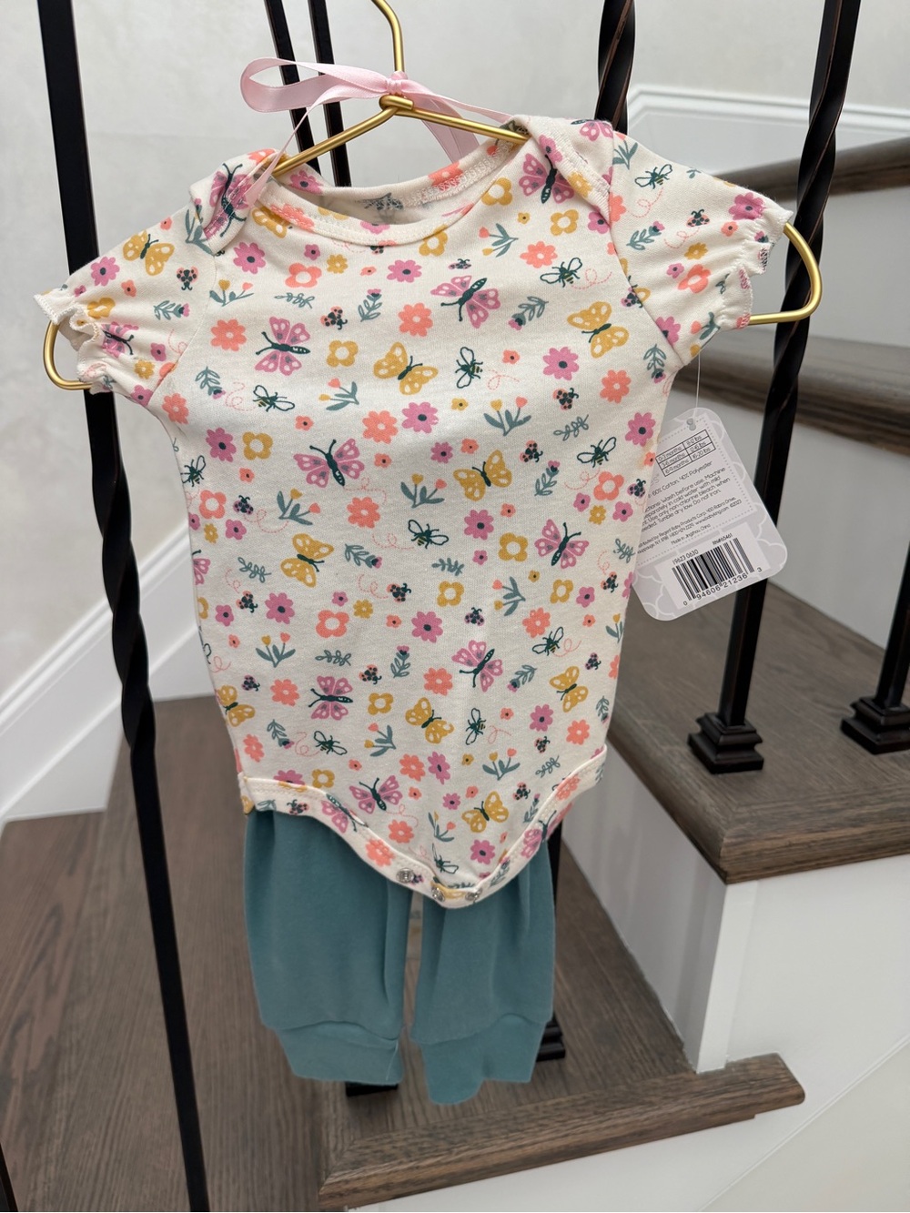 NWT Cribmates 3-Piece Baby Girls Butterfly & Floral Bodysuit, Leggings & Hat Set